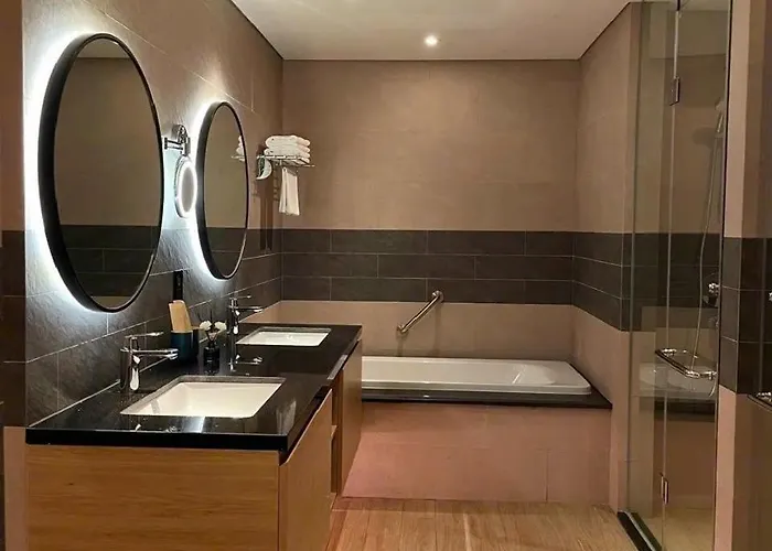 1- Elite Homes Apartment